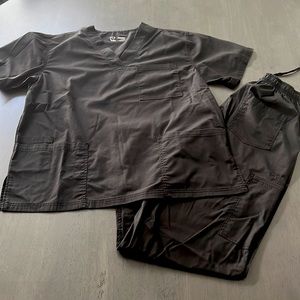 Black Scrubs